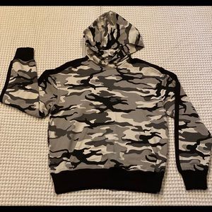 Brand new men’s H&M long sleeve hoody